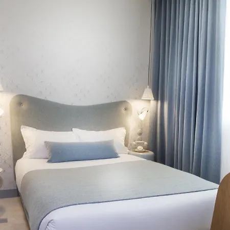 Hotel Le Lapin Blanc Parigi