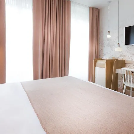 Hotel Le Lapin Blanc Parigi